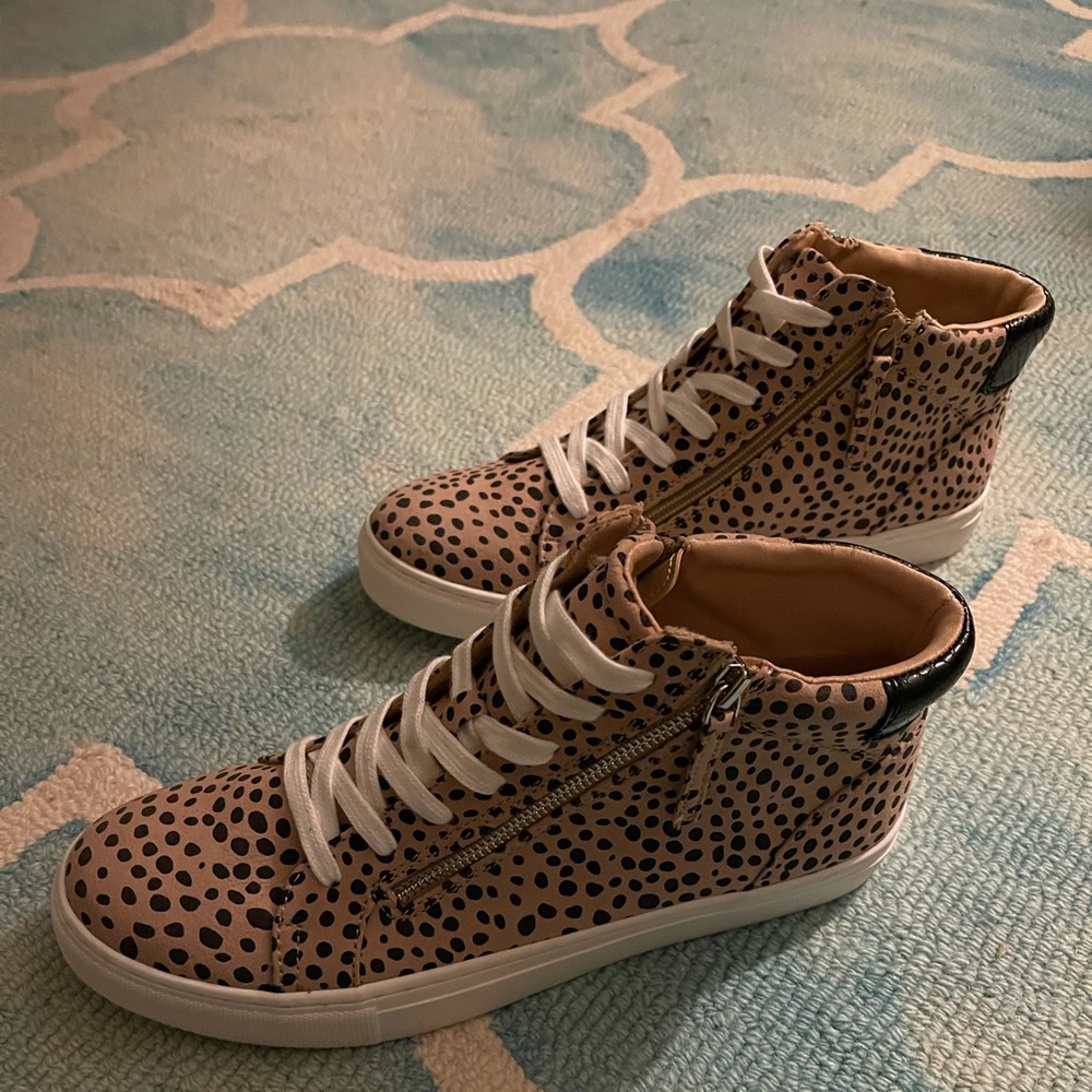 Ladies Shoes